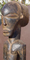 Profil de la statue